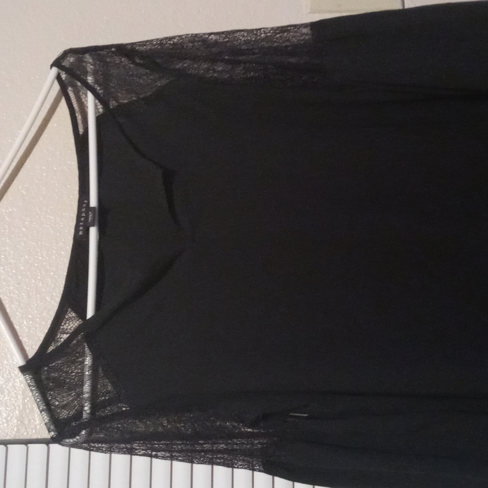 Black sleeveless blouse